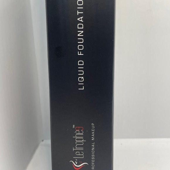 Le Trouphea Professional Makeup Liquid Foundation - Picture 4 of 5